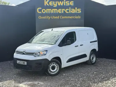 Used Citroën Berlingo 100 HP (73 kW) 2023 White MPV
