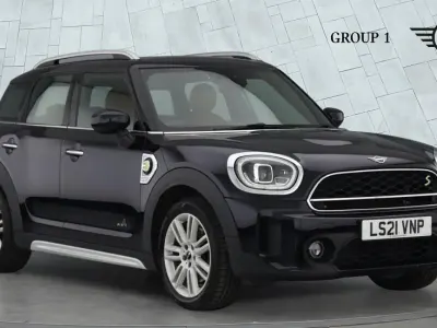 Begagnad Mini Cooper S Countryman Exclusive 220 HK (161 kW) 2021 Svart SUV