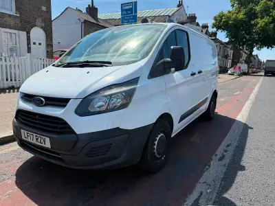 Used Ford Transit Custom 105 HP (77 kW) 2017 White Van