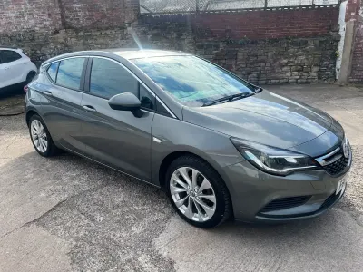 Used Vauxhall Astra 123 HP (90 kW) 2017 Grey Hatchback