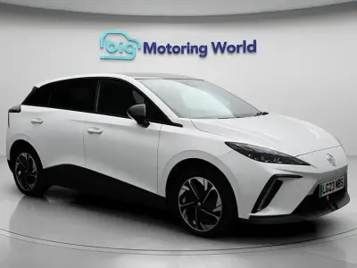 Begagnad MG MG4 EV Trophy 319 kW (435 HK) 2023 Halvkombi