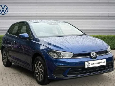 Used VW Polo Life 95 HP (69 kW) 2026 Reef blue metallic Hatchback