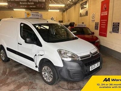 Used Citroën Berlingo 48 kW (66 HP) 2020 White MPV