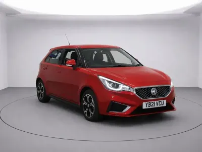Usado MG MG3 Exclusive 106 CV (77 kW) 2021 Rojo Utilitario