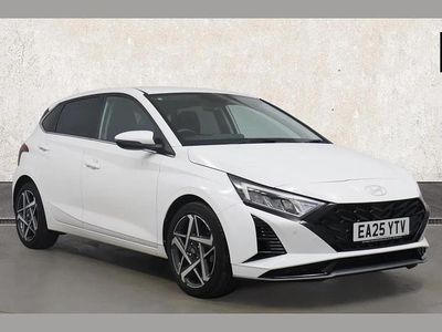 Used Hyundai i20 Premium 101 HP (74 kW) 2025 White Hatchback