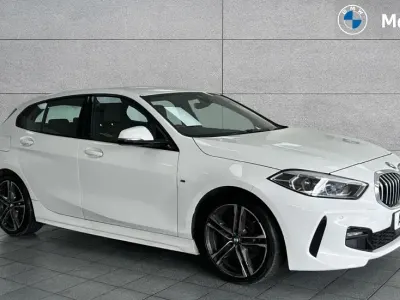 Used BMW 118 M Sport 136 HP (100 kW) 2021 Alpine white Hatchback