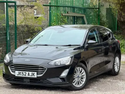 Second-hand Ford Focus Titanium 2018 Negru Hatchback