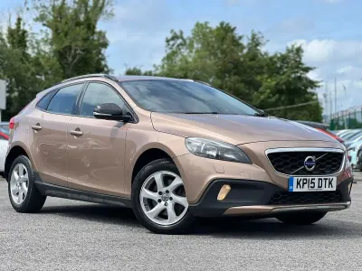 Used Volvo V40 SE 2015 Bronze Hatchback