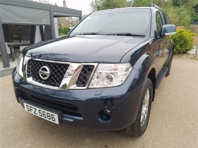 used Nissan Pathfinder 2.5 dCi Tekna 5dr