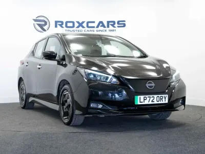 Używany Nissan Leaf Acenta 110 kW (150 KM) 2022 Czarny Hatchback