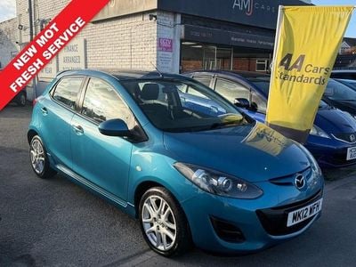 Begagnad Mazda 2 84 HK (61 kW) 2012 Blå Halvkombi