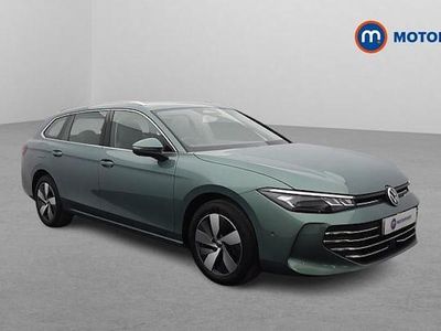 Used VW Passat Life 150 HP (110 kW) 2025 Green Estate