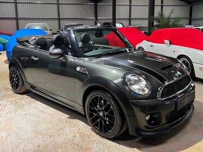 used Mini Cooper S ConvertibleJCW SPECIAL PAINT