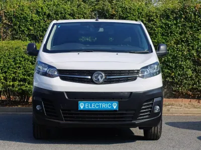 Used Vauxhall Vivaro 98 kW (134 HP) 2025 White MPV