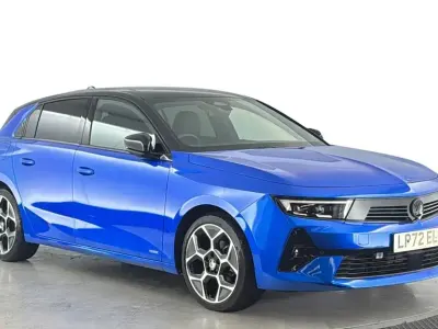 Used Vauxhall Astra Ultimate 130 HP (95 kW) 2022 Blue Hatchback