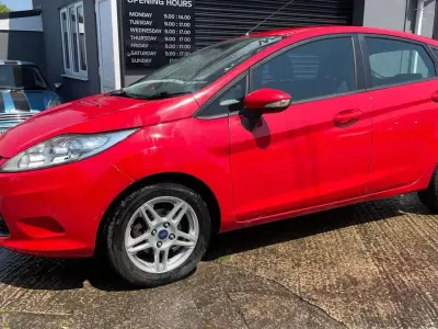 Used Ford Fiesta 81 HP (59 kW) 2011 Red Hatchback