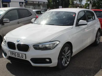 Used BMW 118 Sport Line 2015 White Hatchback
