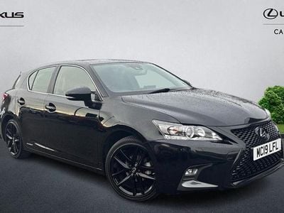 Lexus CT200h