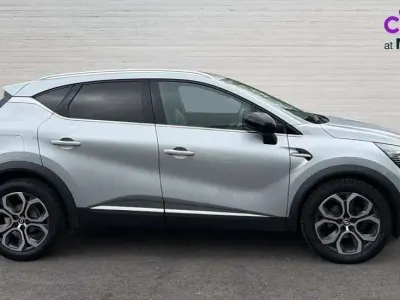 Używany Renault Captur Techno 91 KM (66 kW) 2024 Szary SUV