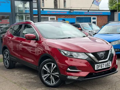 Second-hand Nissan Qashqai N-Connecta 110 CP (80 kW) 2017 Roșu SUV