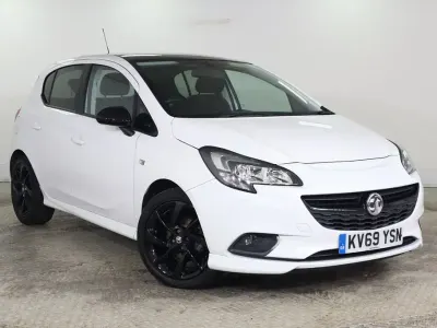 Used Vauxhall Corsa SRi 90 HP (66 kW) 2019 White Hatchback