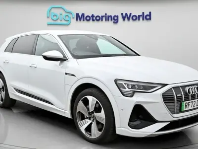Usado Audi e-tron S-Line 230 kW (313 HP) 2022 Branco SUV