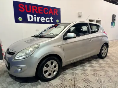 Used Hyundai i20 Comfort 101 HP (74 kW) 2010 Silver Hatchback