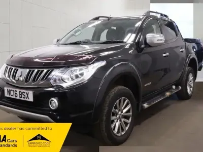 Używany Mitsubishi L200 Warrior 2016 Czarny Pickup