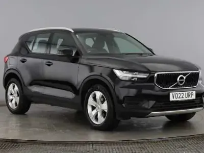 Usado Volvo XC40 Momentum 161 CV (118 kW) 2022 Negro SUV