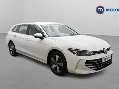 Used VW Passat Life 204 HP (150 kW) 2025 White Estate