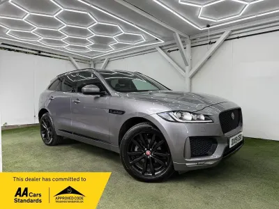 Used Jaguar F-Pace Chequered Flag 180 HP (132 kW) 2019 Grey SUV
