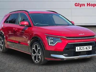 Used Kia Niro 170 HP (125 kW) 2025 Red SUV