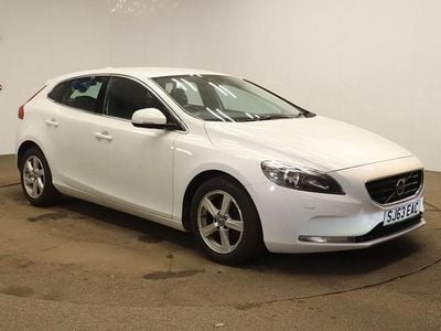 Used Volvo V40 SE 115 HP (84 kW) 2013 White Hatchback