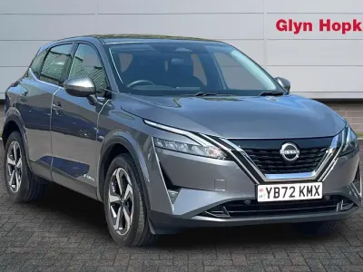Usado Nissan Qashqai Acenta Premium 190 CV (139 kW) 2022 Gris SUV