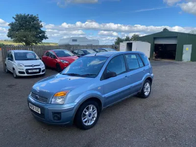 Used Ford Fusion Zetec 2008 Blue Hatchback