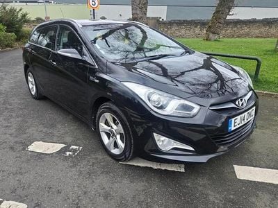 Used Hyundai i40 Active 115 HP (84 kW) 2014 Black Estate