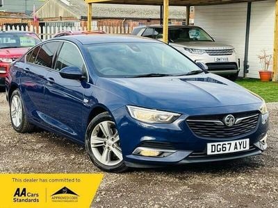 Blue Used 2017 Vauxhall Insignia SRi Hatchback | £5,990 (Fair price)