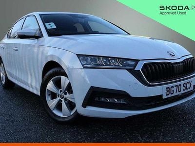 Moon white metallic Used 2020 Skoda Octavia SE First Edition Hatchback | £11,695 (Fair price)