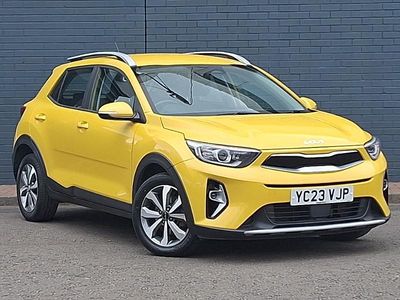 Used Kia Stonic 99 HP (72 kW) 2023 Yellow SUV