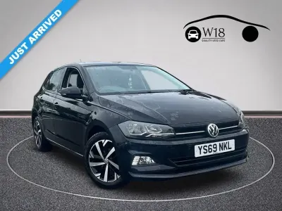 Begagnad VW Polo Beats 95 HK (69 kW) 2019 Svart Halvkombi