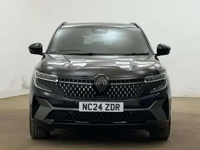Used Renault Austral Iconic Esprit Alpine 200 HP (147 kW) 2024 Diamond black  SUV