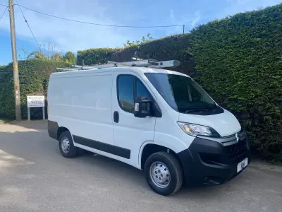 Usado Citroën Relay 110 HP (80 kW) 2019 Branco Van