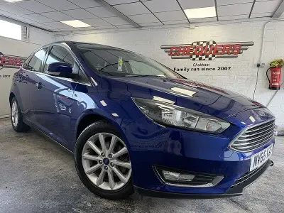 Used Ford Focus Titanium 125 HP (91 kW) 2016 Blue Hatchback
