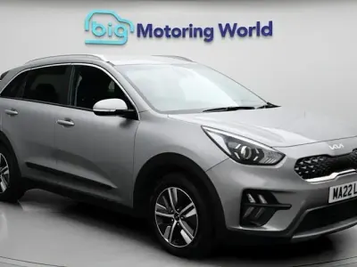 Używany Kia Niro 141 KM (103 kW) 2022 Szary SUV
