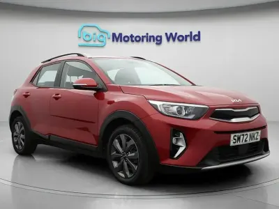 Gebraucht Kia Stonic 99 PS (72 kW) 2023 Rot SUV