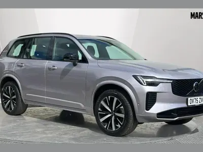 Usado Volvo XC90 Plus 455 HP (334 kW) 2025 Prateado SUV
