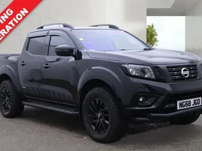 Used Nissan Navara N-Guard 190 HP (139 kW) 2019 Black Pickup