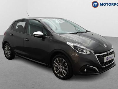 Used 2019 Peugeot 208 Signature Sky Hatchback | £10,099 (Fair price)
