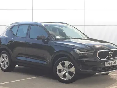 Used Volvo XC40 Momentum 163 HP (119 kW) 2021 SUV