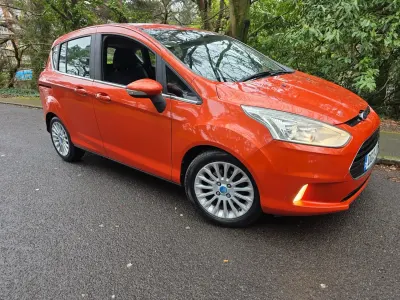 Używany Ford B-MAX Titanium 95 KM (69 kW) 2013 Czerwony Minivan